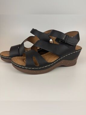 PATRIZIA by Spring Step Shanstana Women Sz 8 Wedge Sandals Comfort Black Strappy